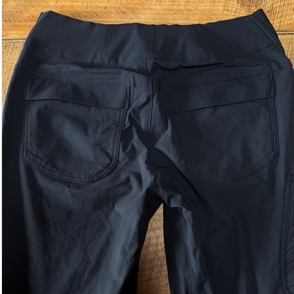 NWT Duluth Trading Co Womens Flexpedition Pull On Slim Leg Pants Hiking 6x33 - Picture 9 of 10